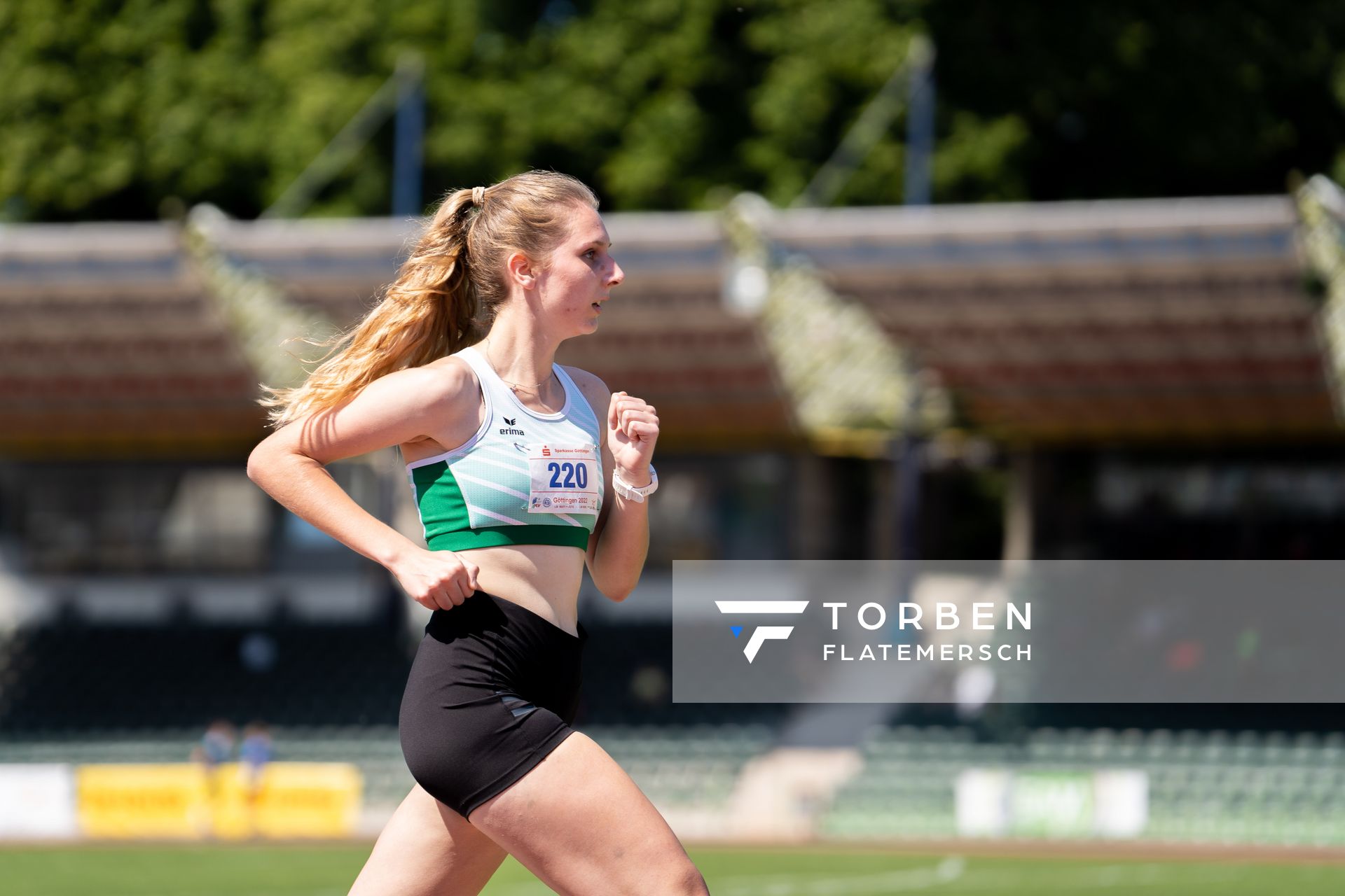 Lisa Antons (LG Papenburg/Aschendorf) ueber 500m m 03.07.2022 waehrend den NLV+BLV Leichtathletik-Landesmeisterschaften im Jahnstadion in Goettingen (Tag 1)